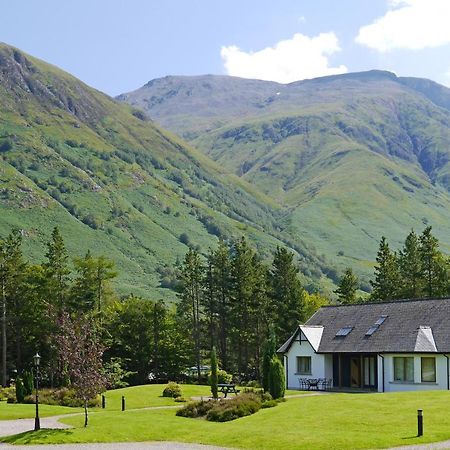 Glen Nevis Holidays Fort William Rum bild
